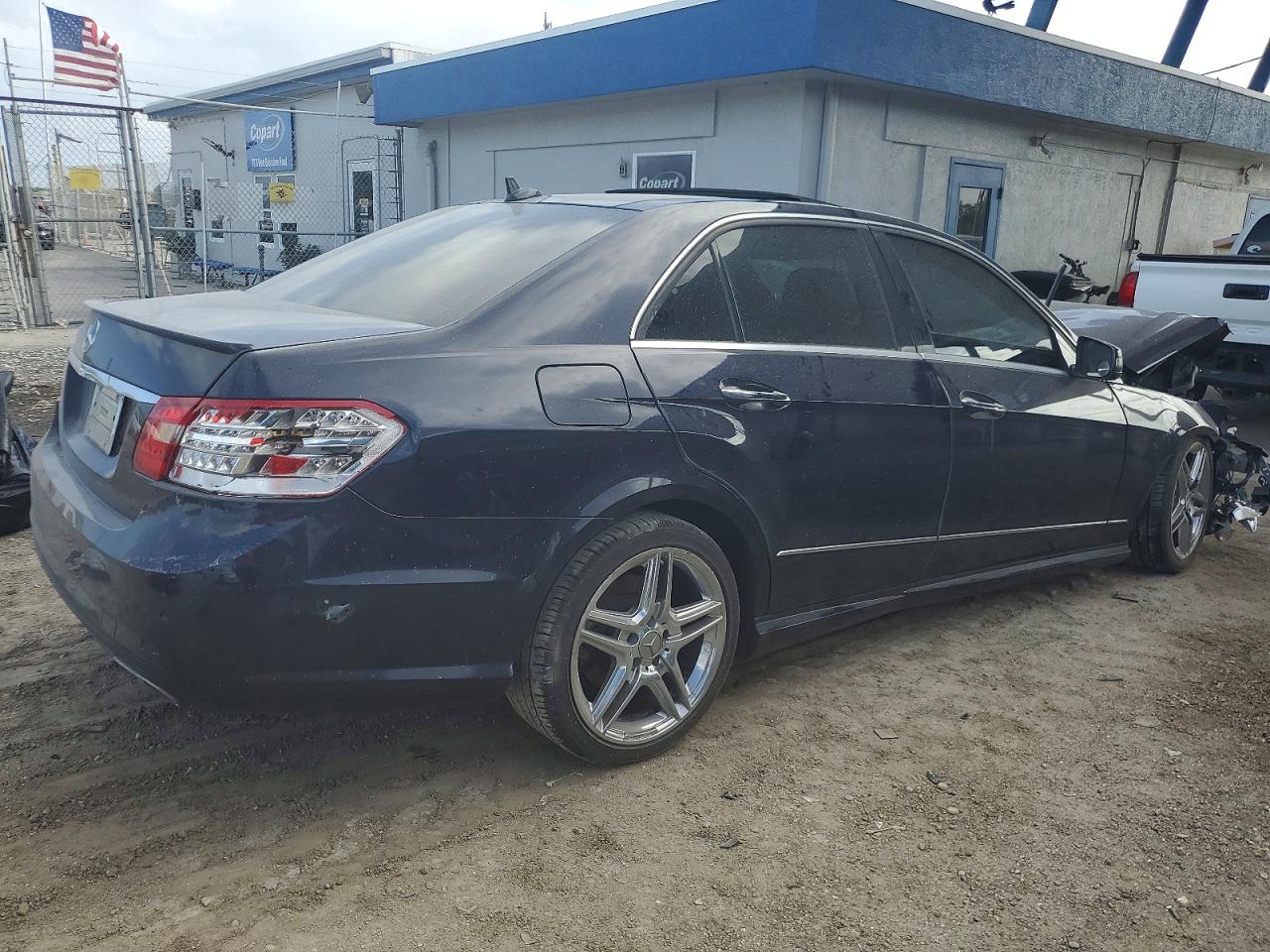 2011 MERCEDES-BENZ E 350 photo 3