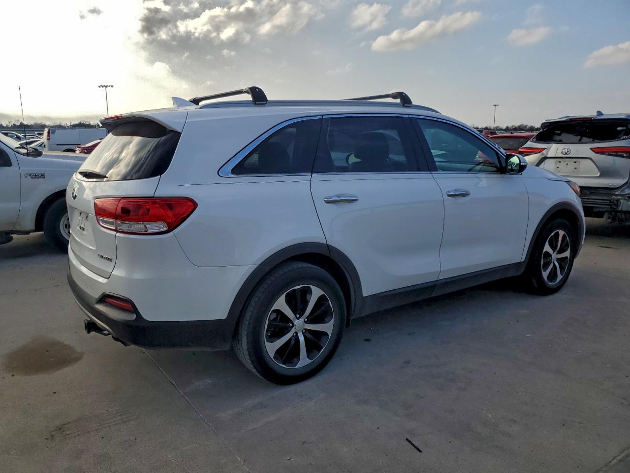 2016 KIA SORENTO EX photo 3