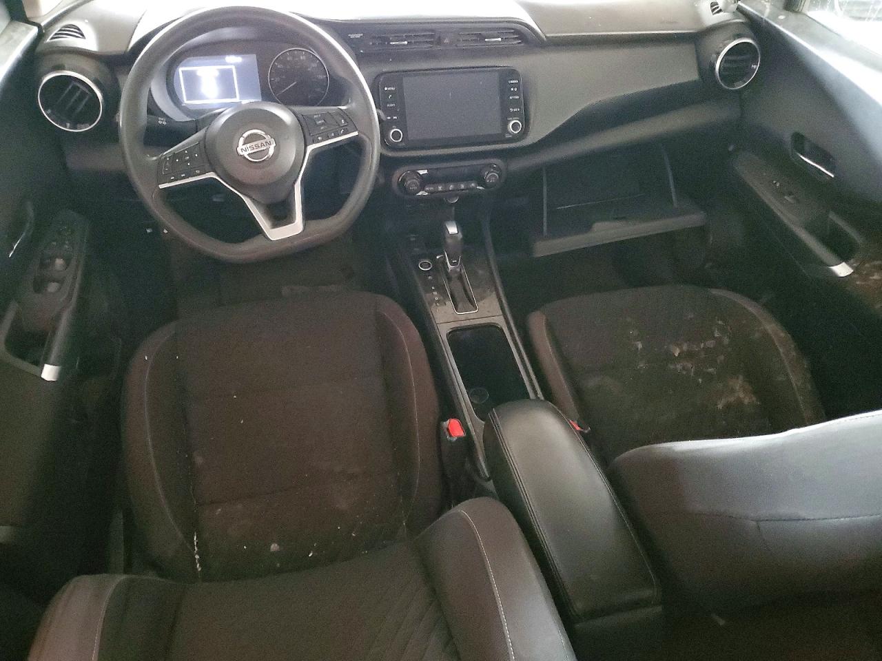 2021 NISSAN KICKS SV photo 8