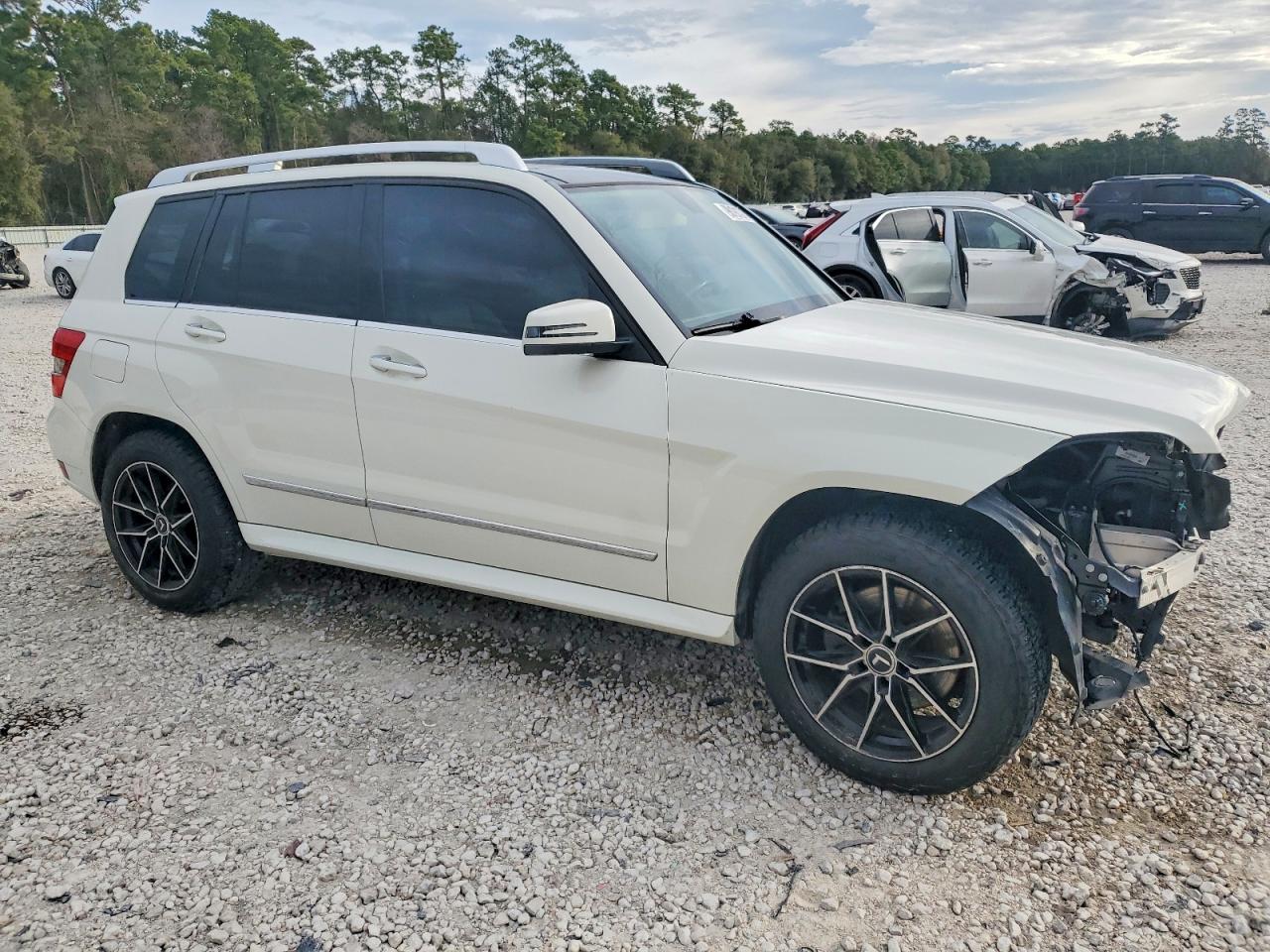 2012 MERCEDES-BENZ GLK 350 photo 4