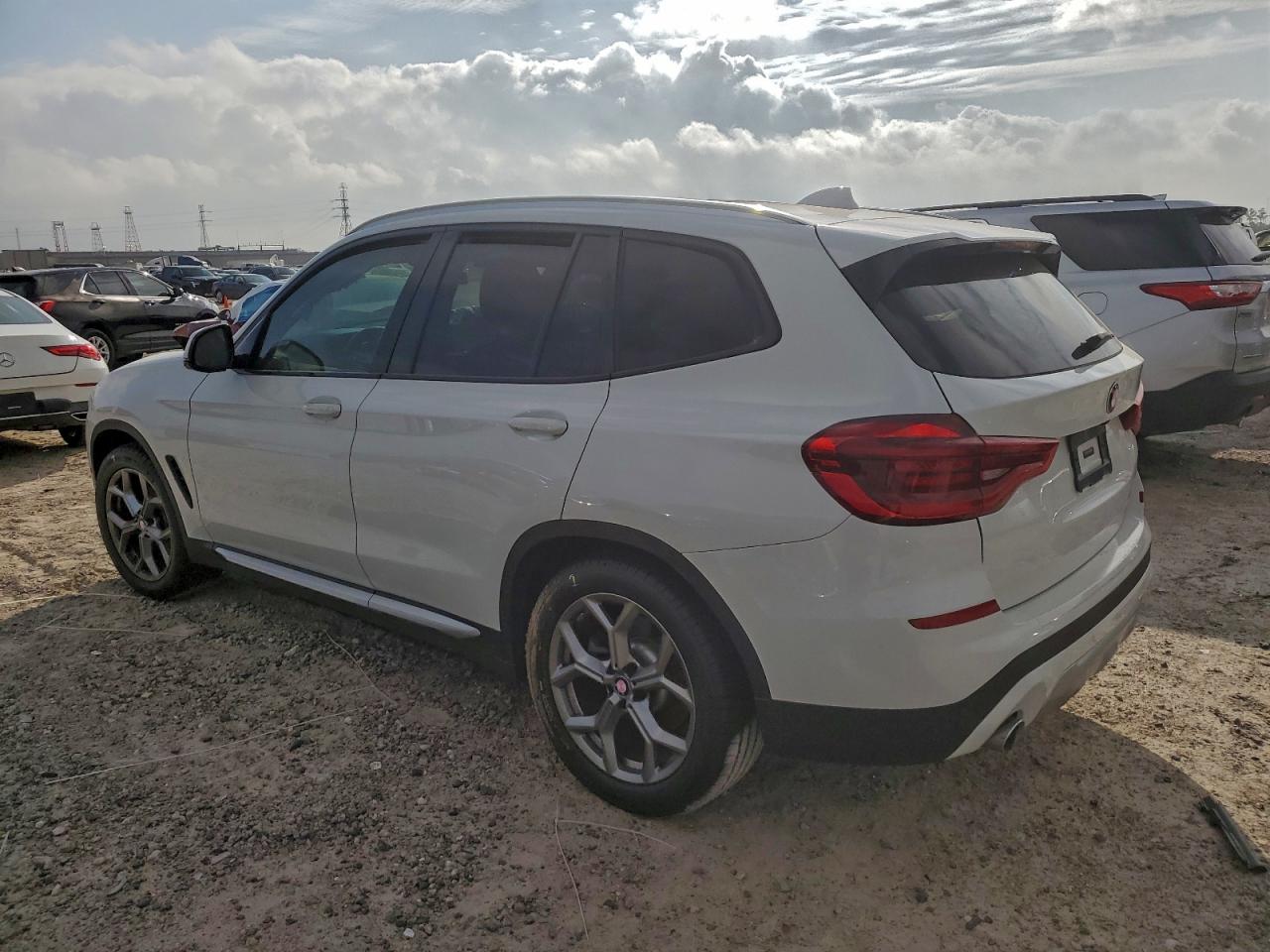 2020 BMW X3 SDRIVE30I photo 2