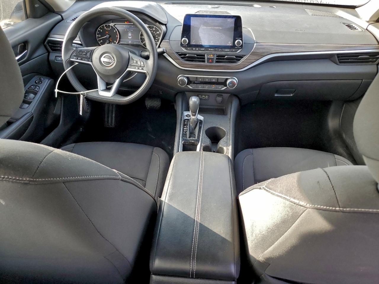 2025 NISSAN ALTIMA SV photo 8