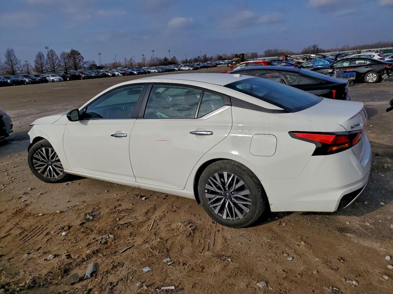 2025 NISSAN ALTIMA SV photo 2