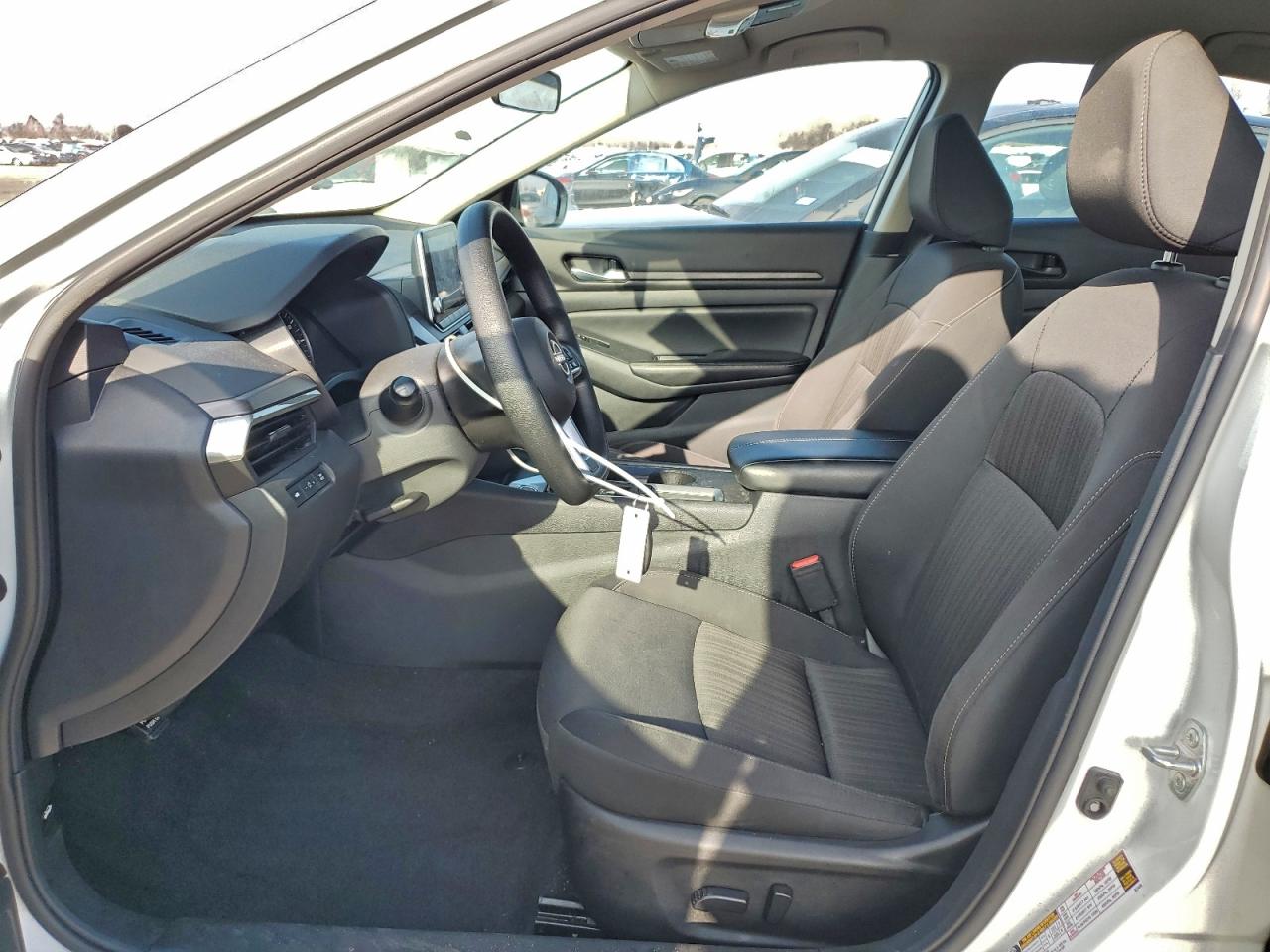 2025 NISSAN ALTIMA SV photo 7