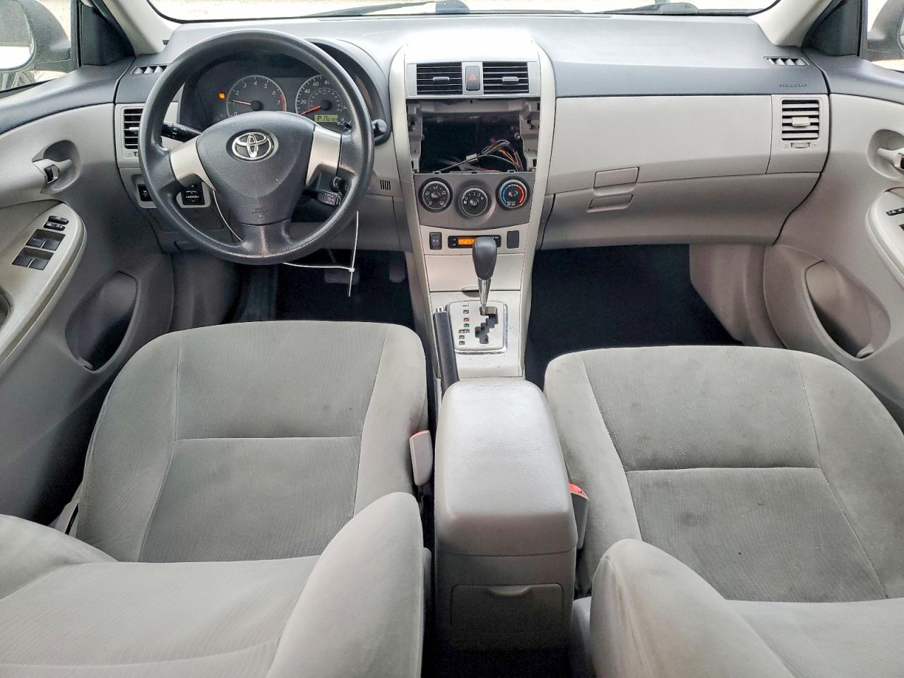 2011 TOYOTA COROLLA BASE photo 8