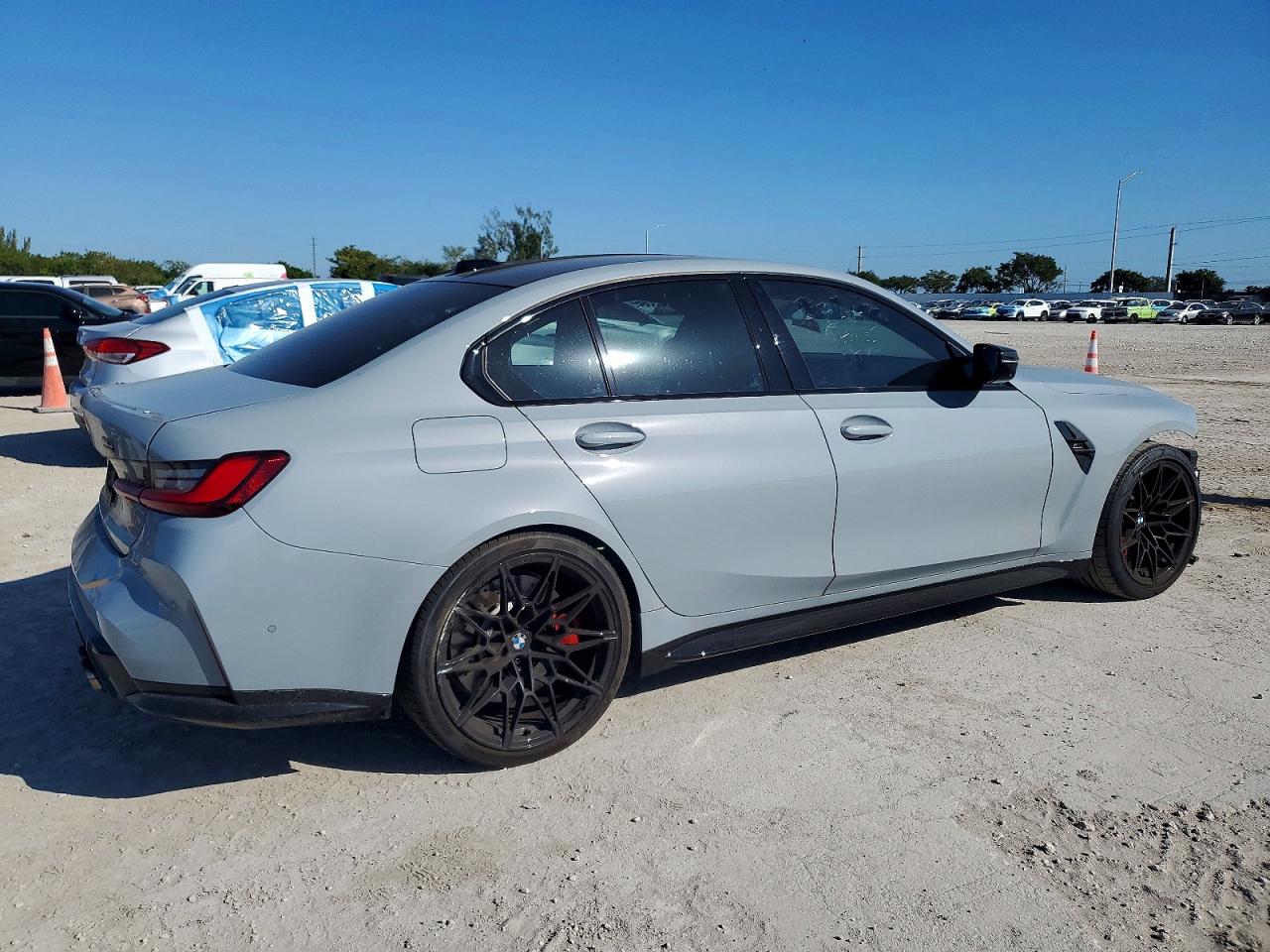 2025 BMW M3 COMPETITION photo 3