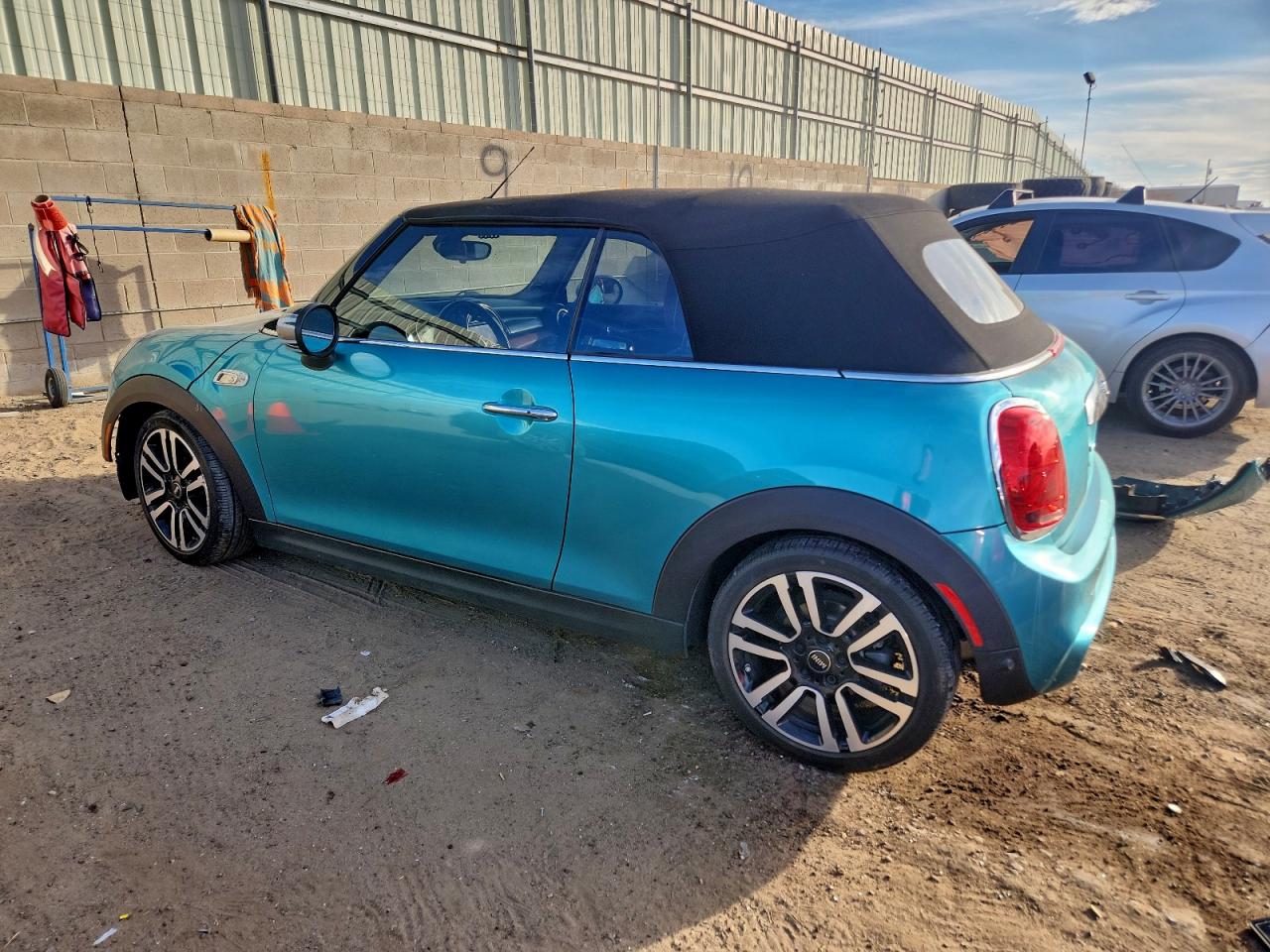2019 MINI COOPER S photo 2