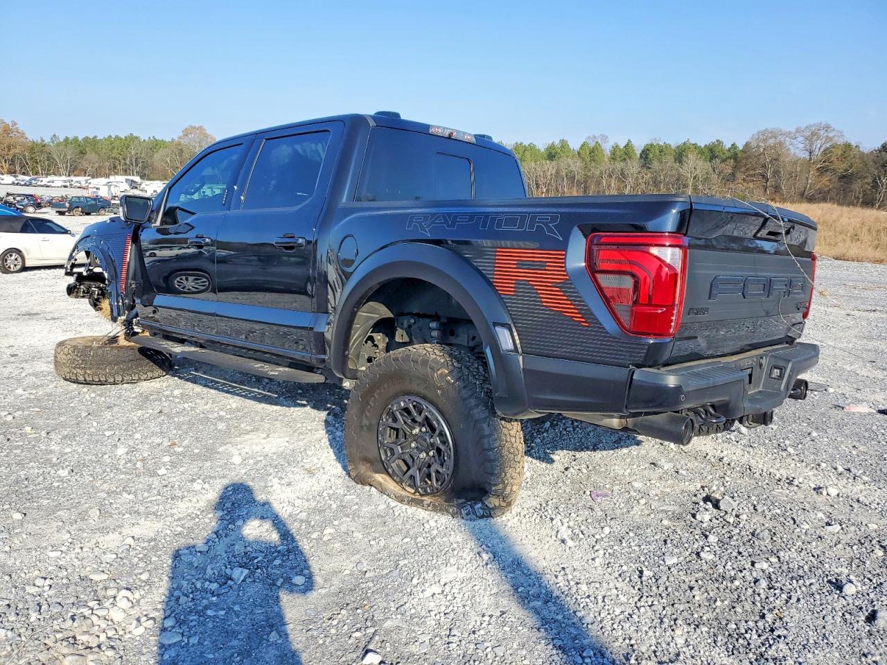 2024 FORD F150 RAPTOR photo 2