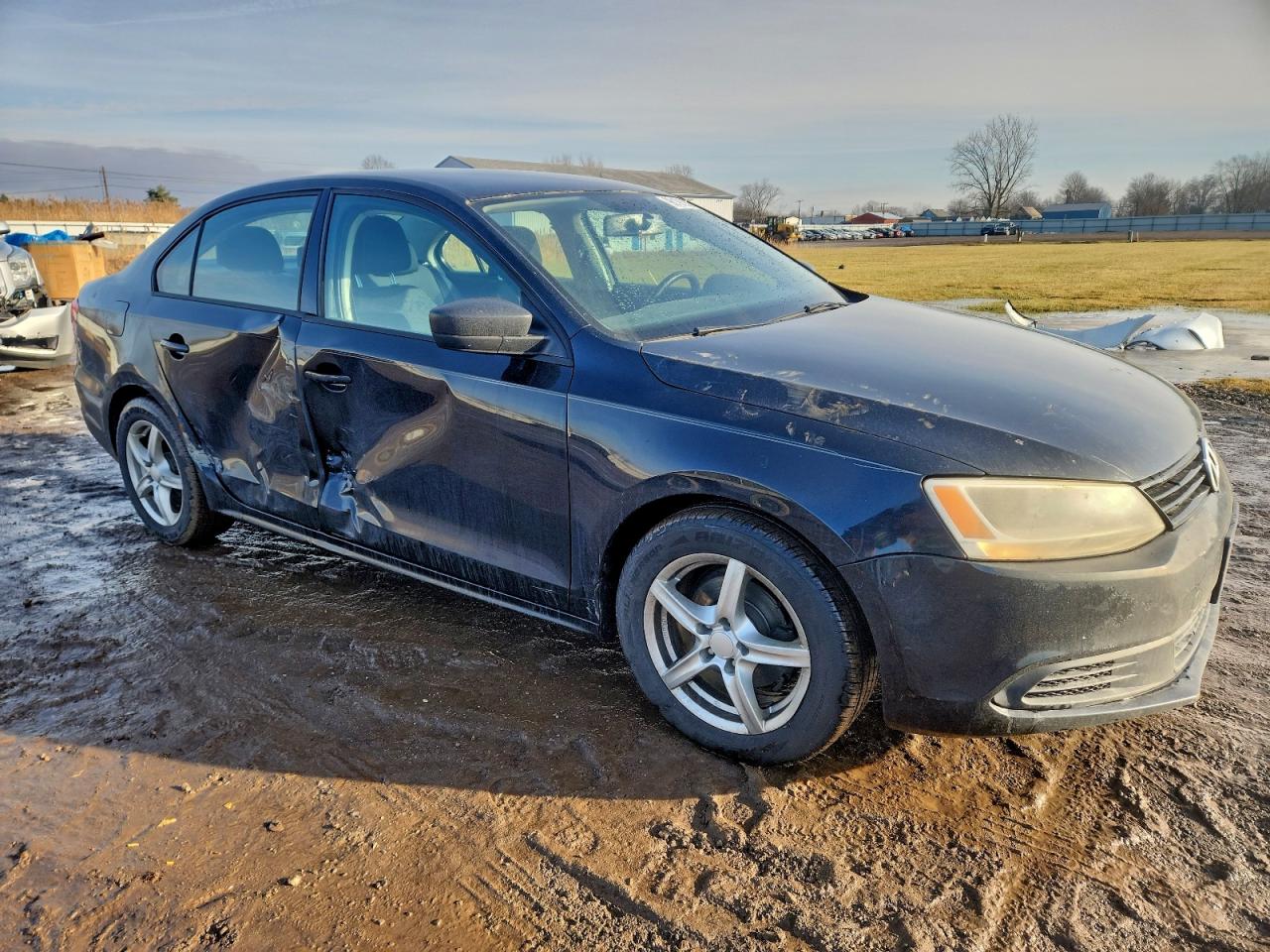 2013 VOLKSWAGEN JETTA BASE photo 4