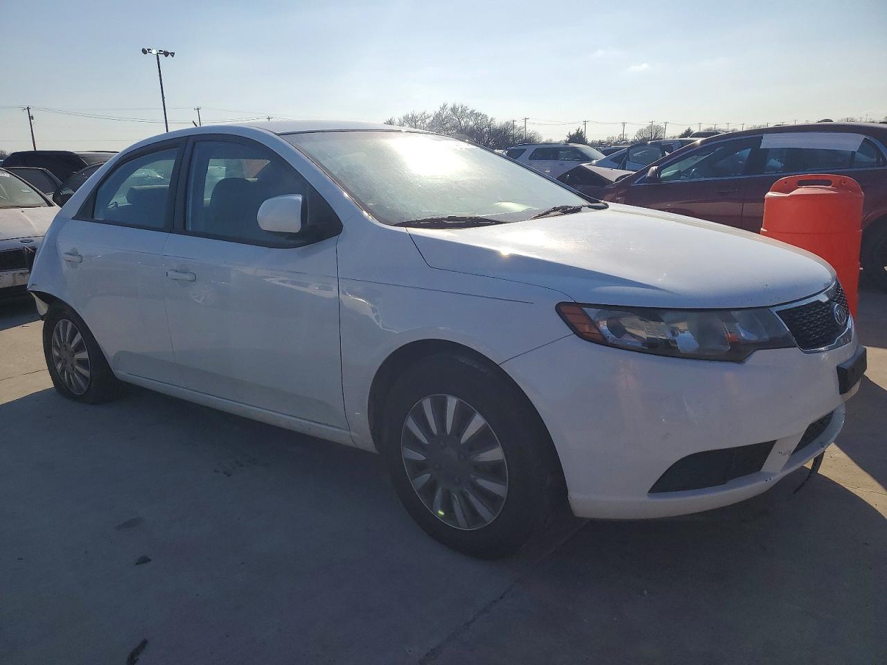2012 KIA FORTE LX photo 4