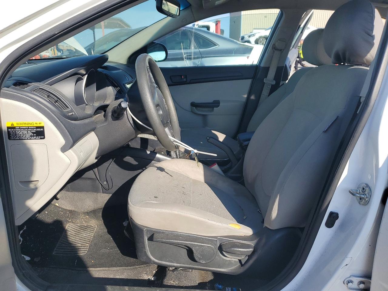 2012 KIA FORTE LX photo 7