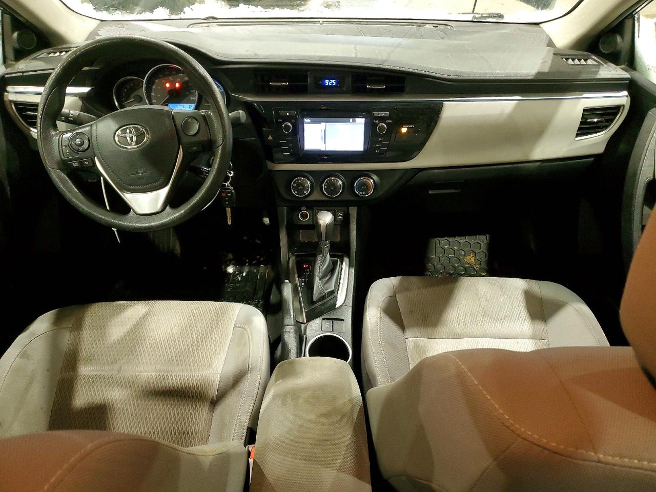2014 TOYOTA COROLLA L photo 8