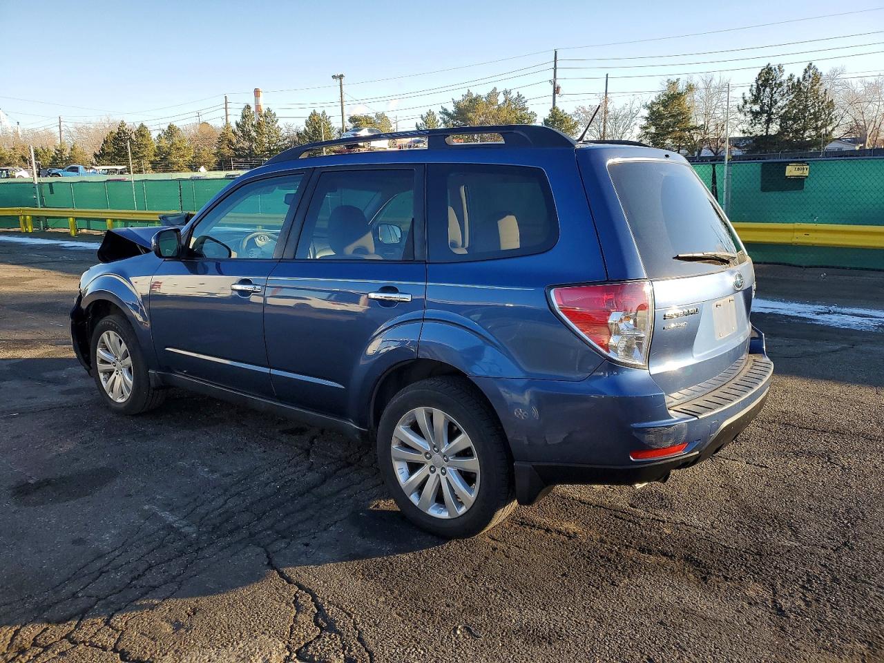 2013 SUBARU FORESTER 2.5X PREMIUM photo 2
