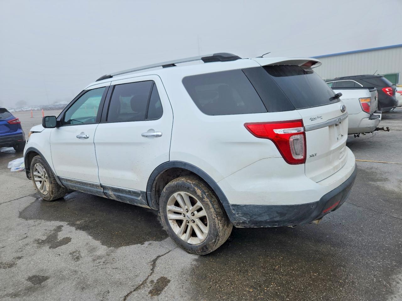 2014 FORD EXPLORER XLT photo 2