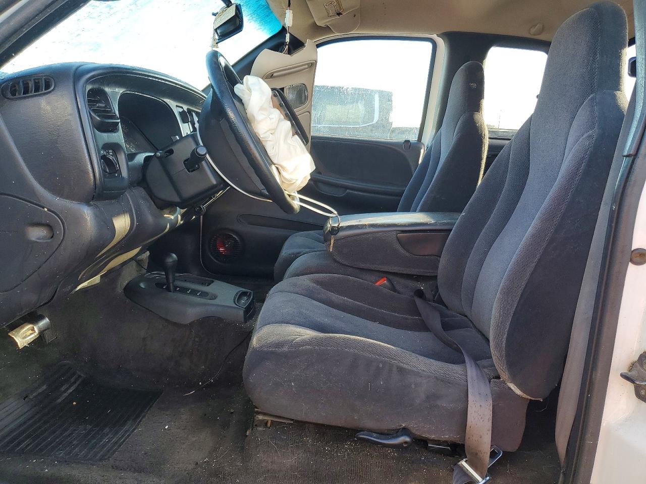 2000 DODGE DAKOTA photo 7