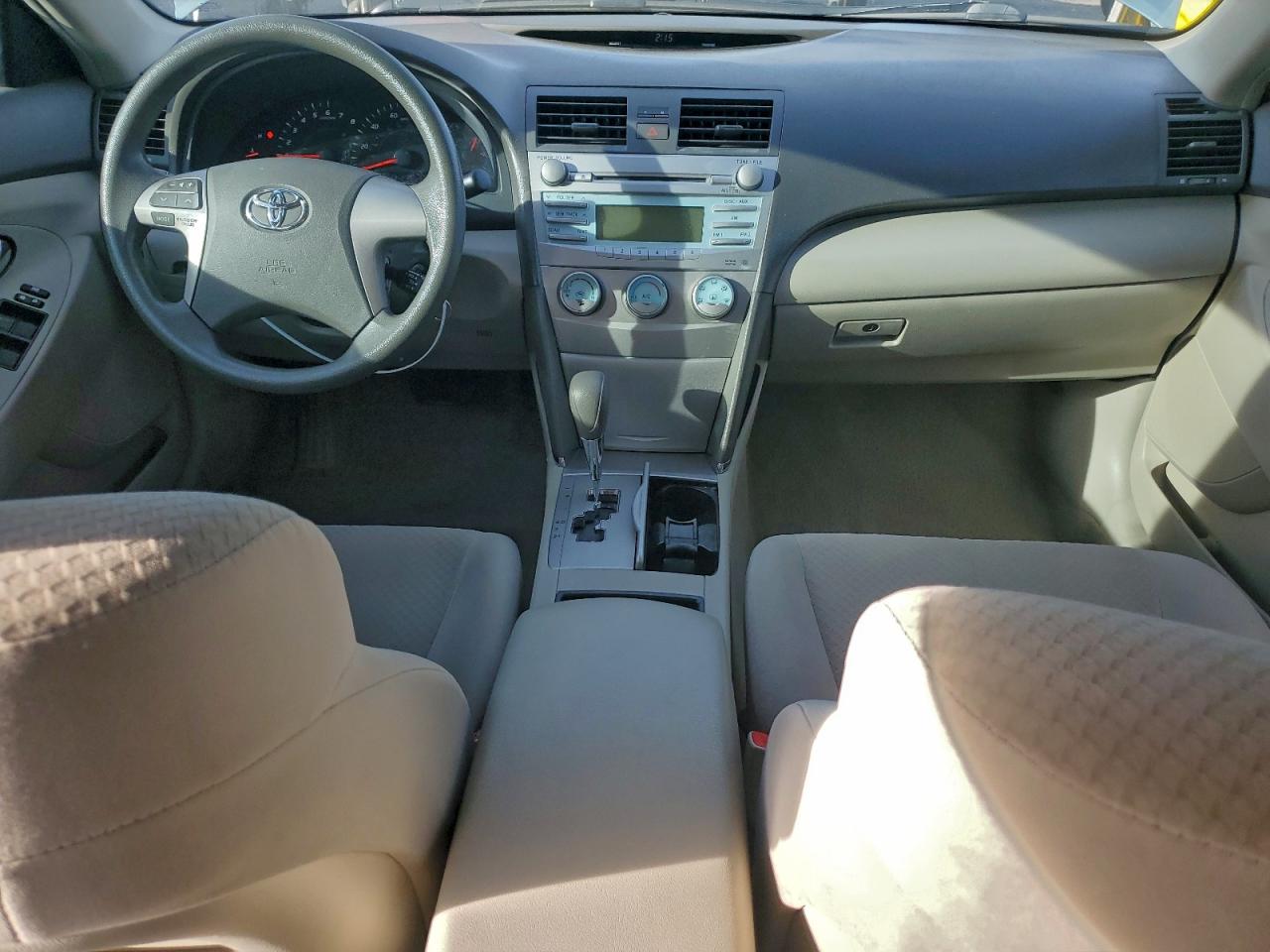 2009 TOYOTA CAMRY BASE photo 8