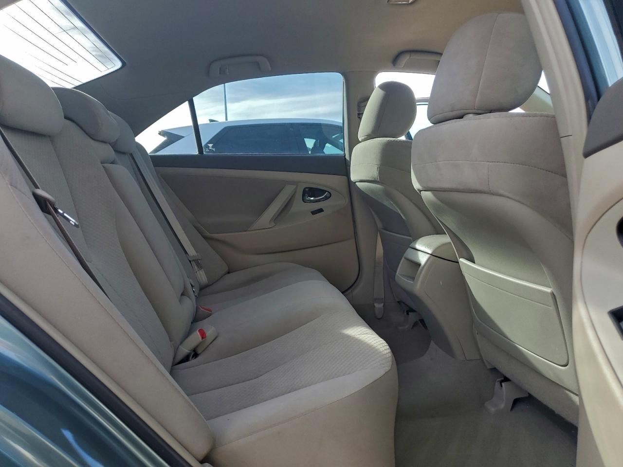 2009 TOYOTA CAMRY BASE photo 10
