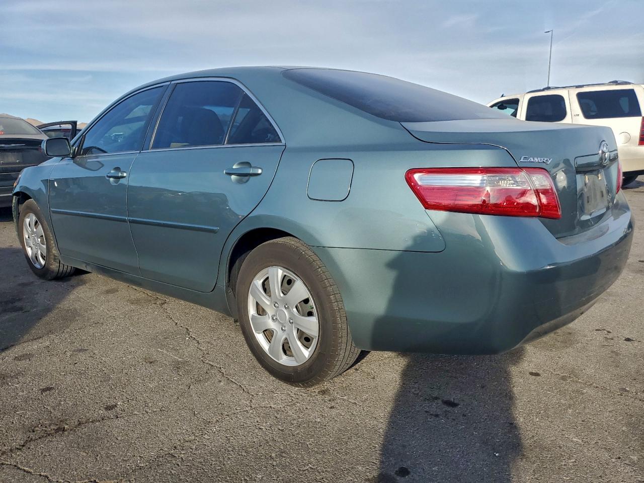 2009 TOYOTA CAMRY BASE photo 2