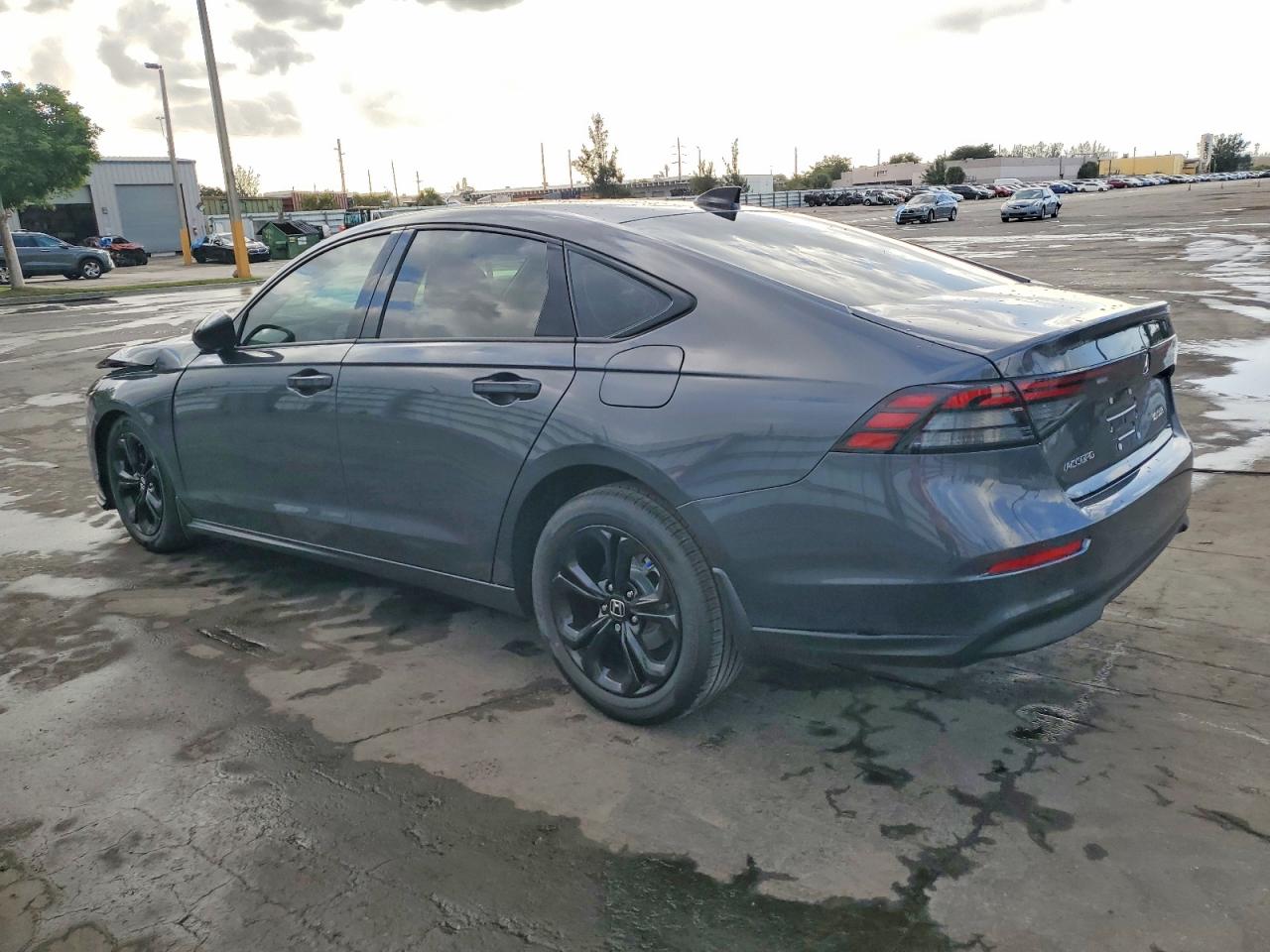 2025 HONDA ACCORD SE photo 3