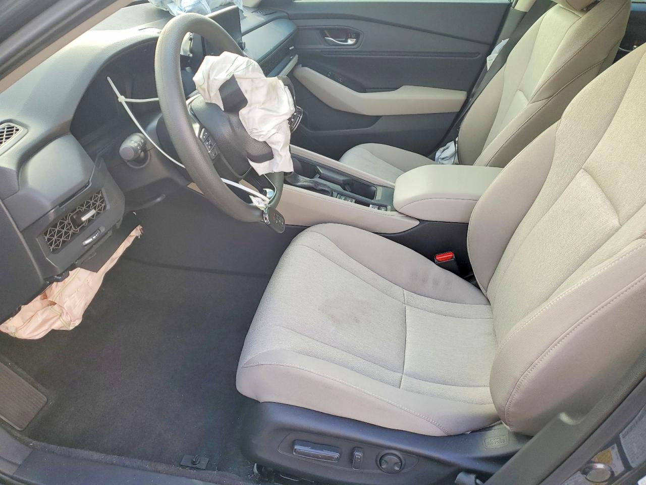 2025 HONDA ACCORD SE photo 13