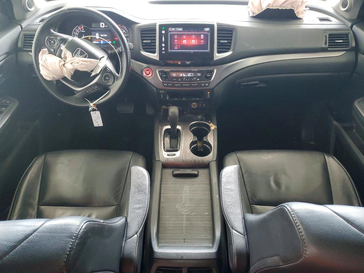 2016 HONDA PILOT EXLN photo 8