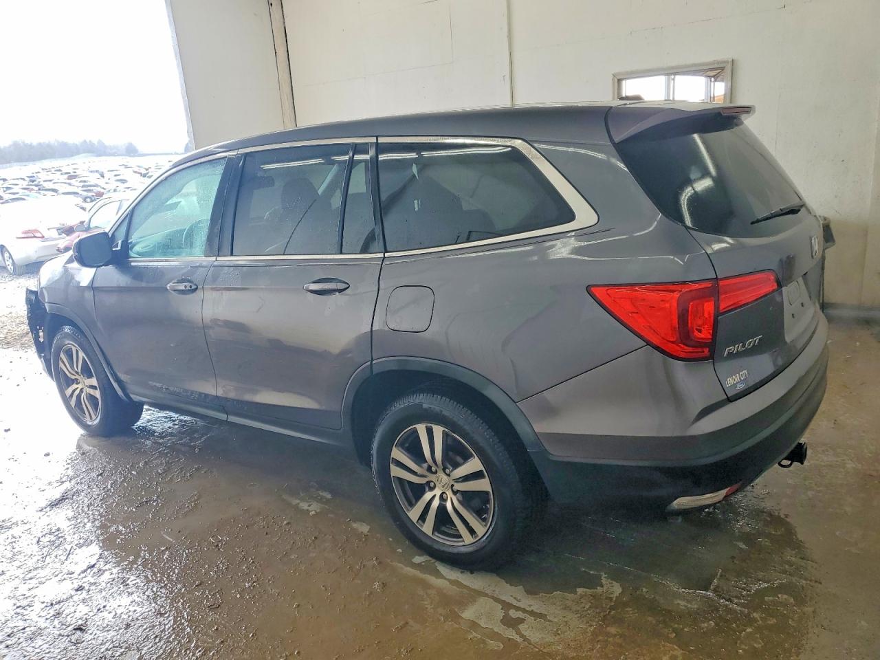 2016 HONDA PILOT EXLN photo 2