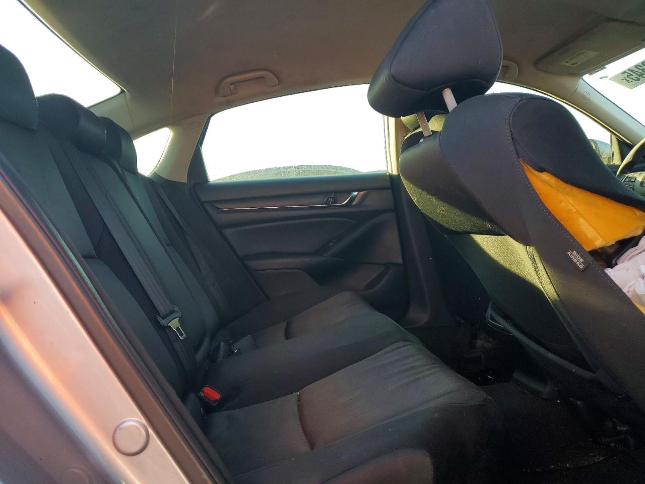 2020 HONDA ACCORD LX photo 28