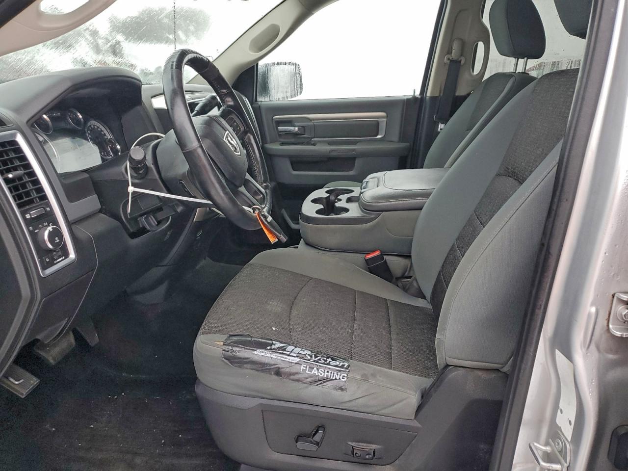2016 RAM 2500 SLT photo 25