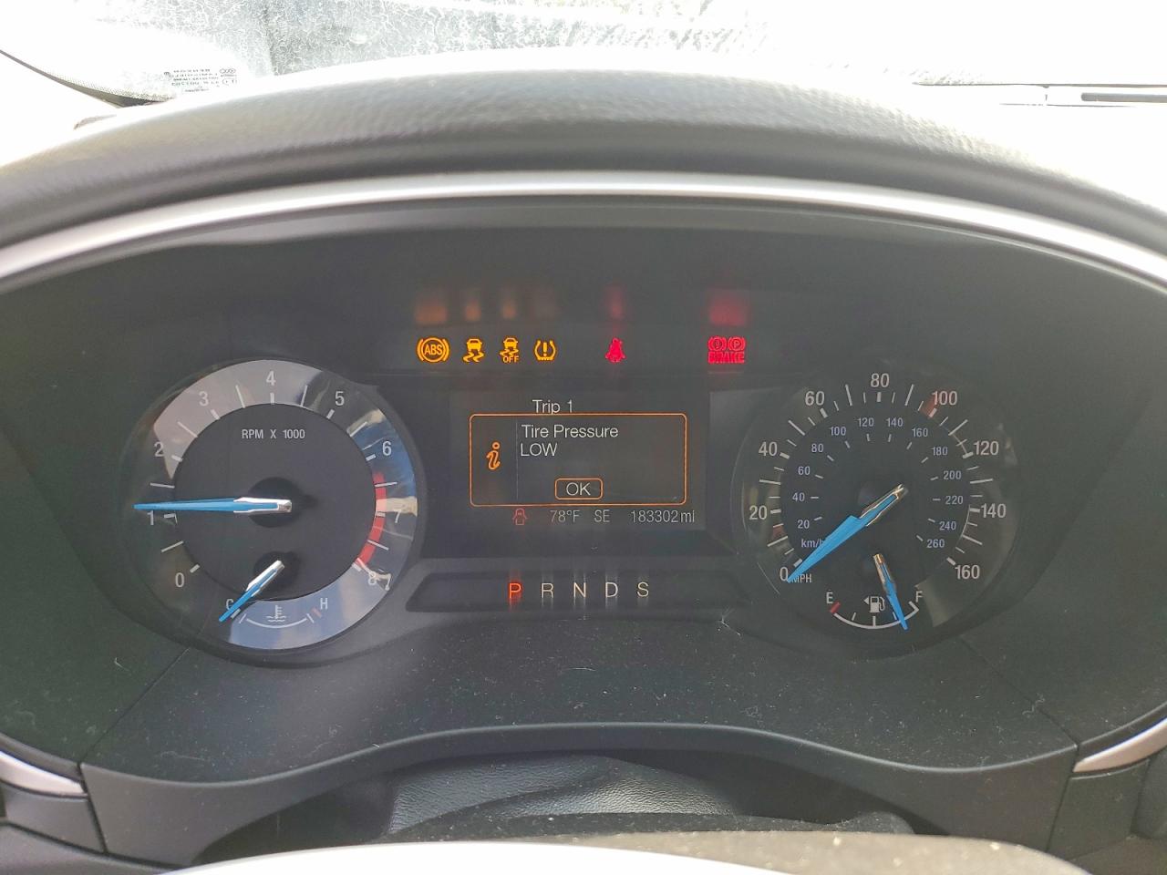 2014 FORD FUSION SE photo 25