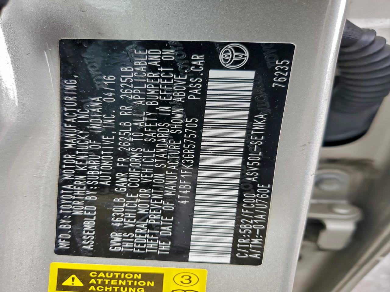 2016 TOYOTA CAMRY LE photo 12