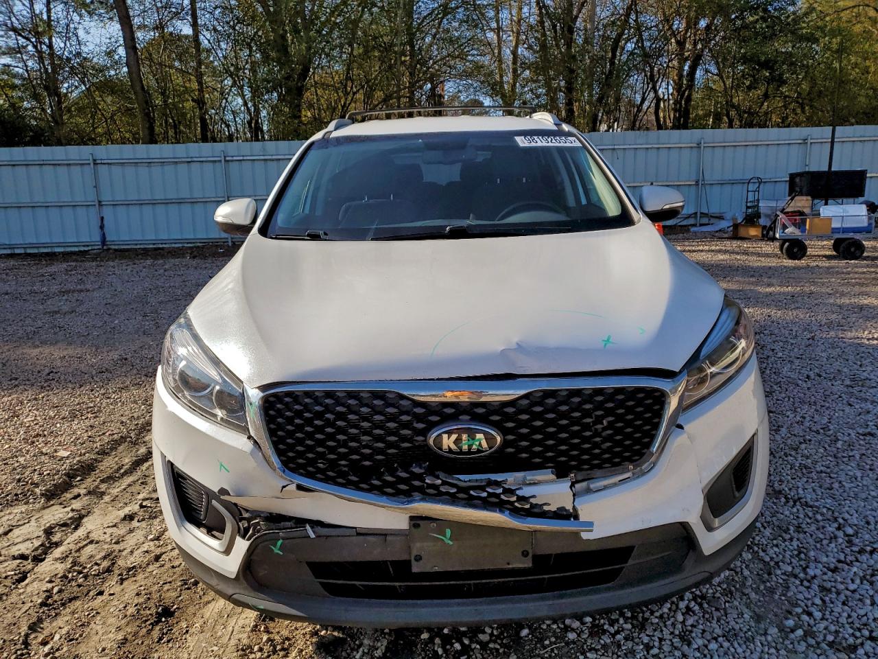 2016 KIA SORENTO LX photo 5