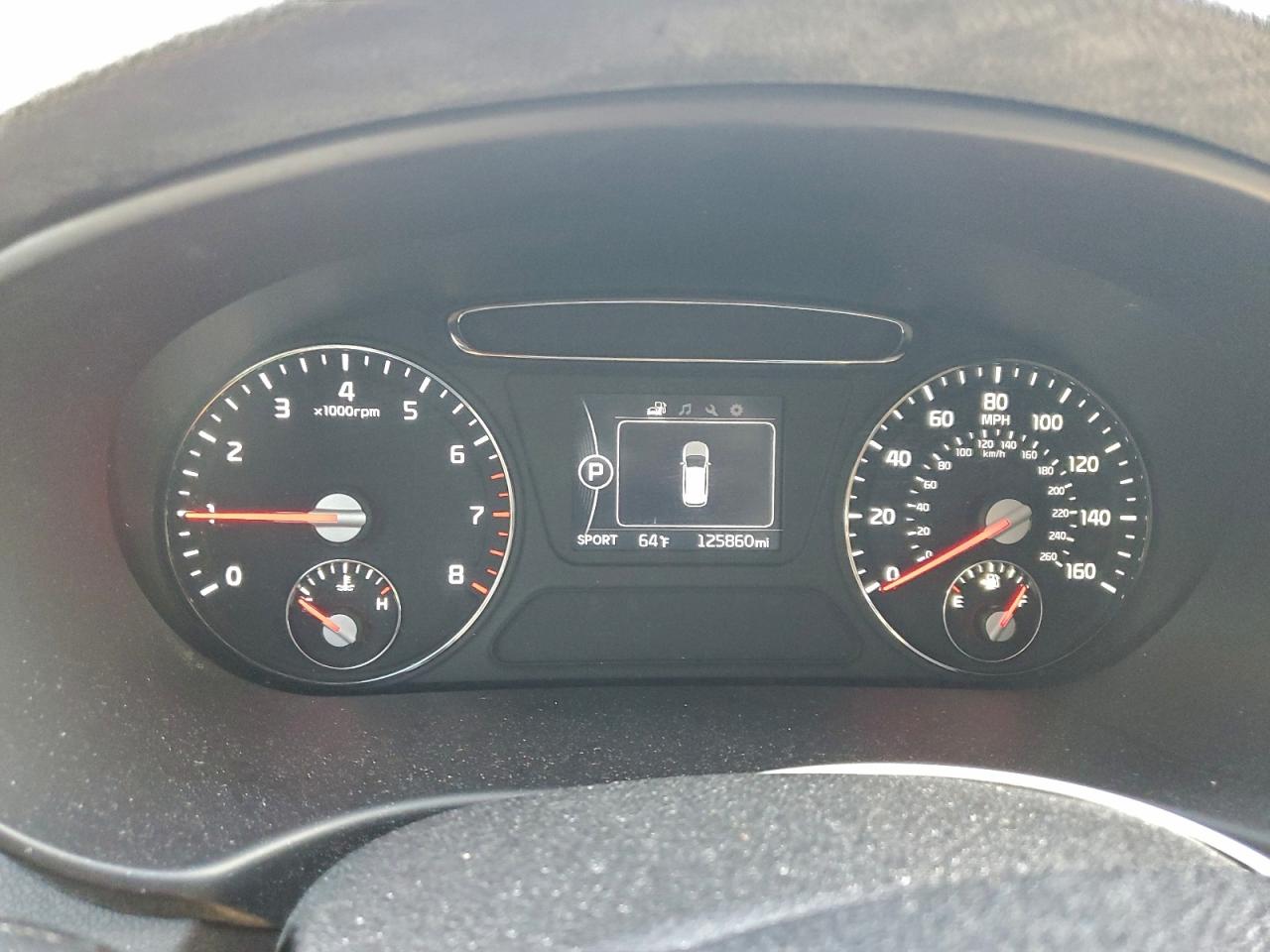 2016 KIA SORENTO LX photo 9