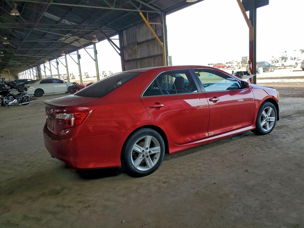 2012 TOYOTA CAMRY BASE photo 3