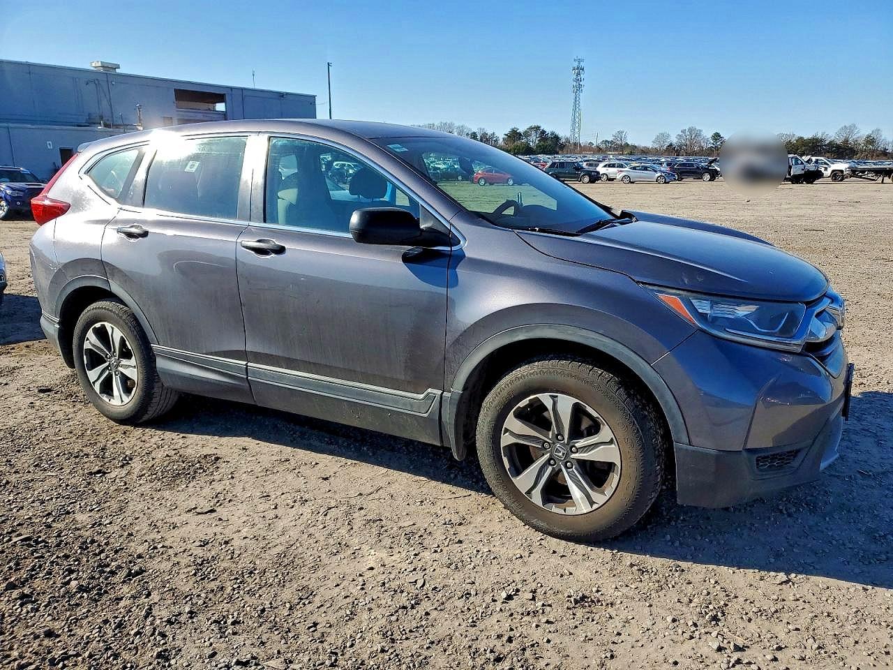 2017 HONDA CR-V LX photo 4