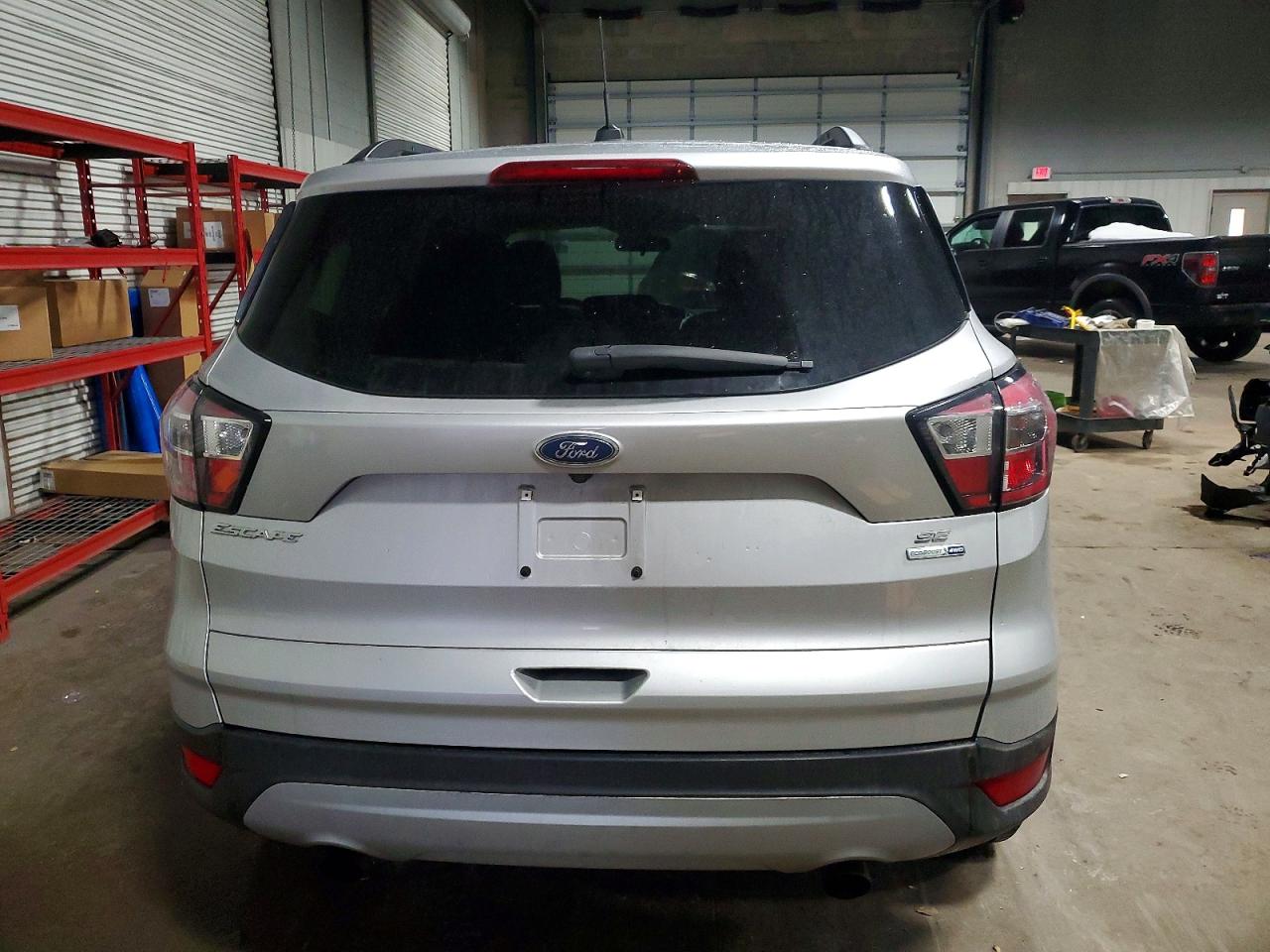 2018 FORD ESCAPE SE photo 16