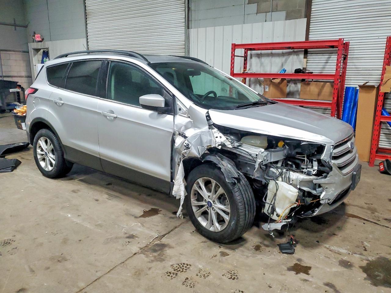 2018 FORD ESCAPE SE photo 10