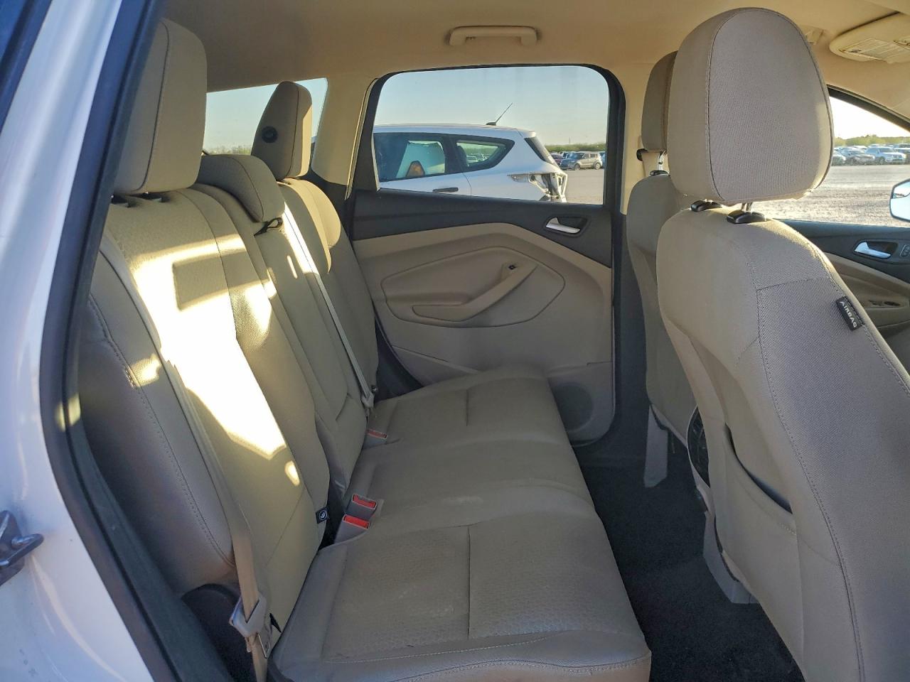 2017 FORD ESCAPE SE photo 28