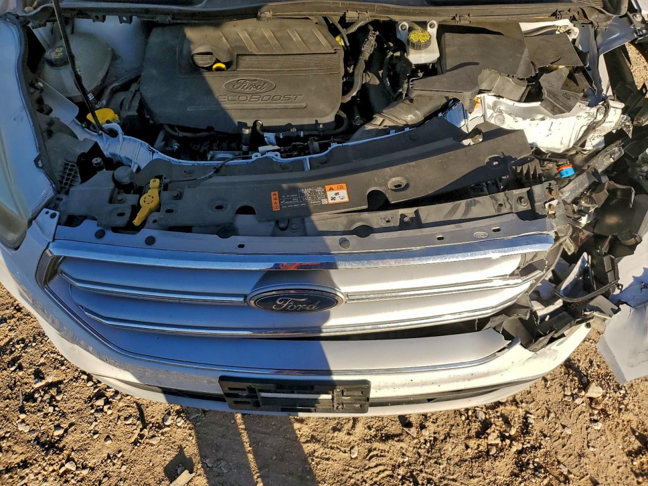 2017 FORD ESCAPE SE photo 31