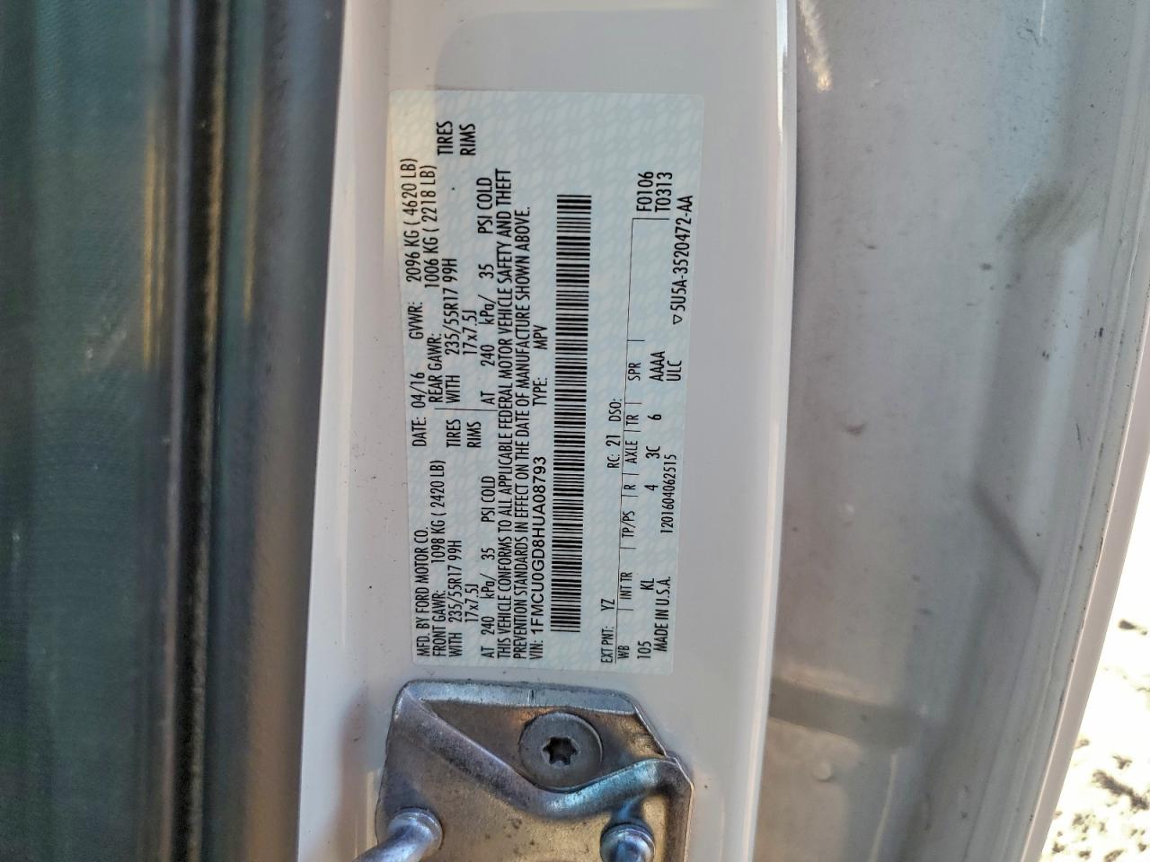 2017 FORD ESCAPE SE photo 34