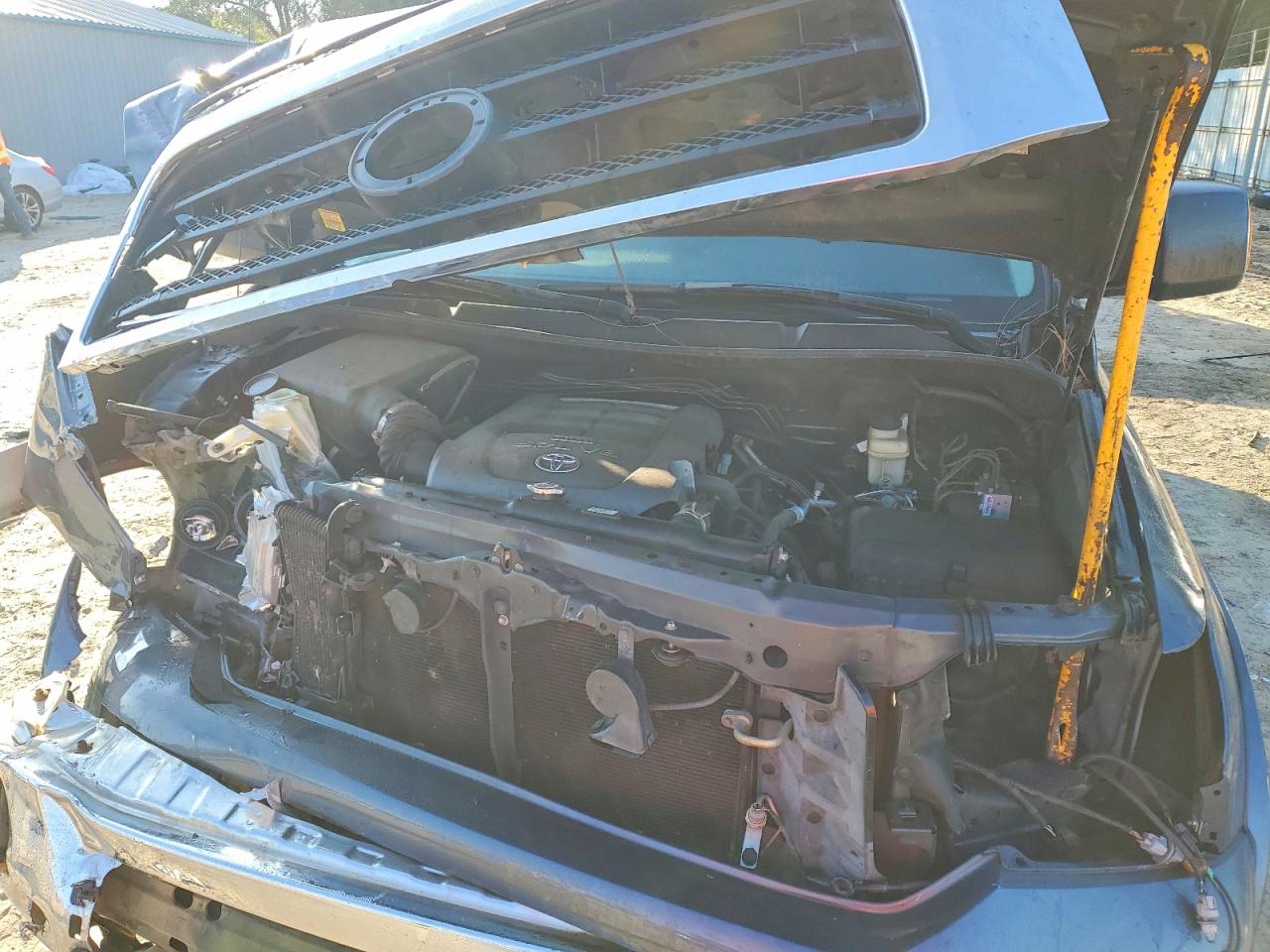 2008 TOYOTA TUNDRA CREWMAX photo 11