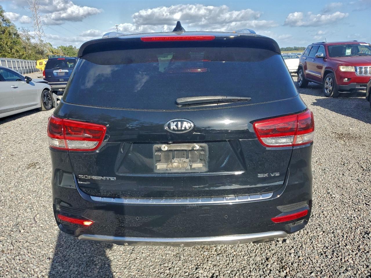 2017 KIA SORENTO SX photo 6