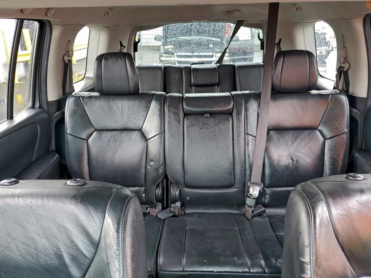 2012 HONDA PILOT EXLN photo 10
