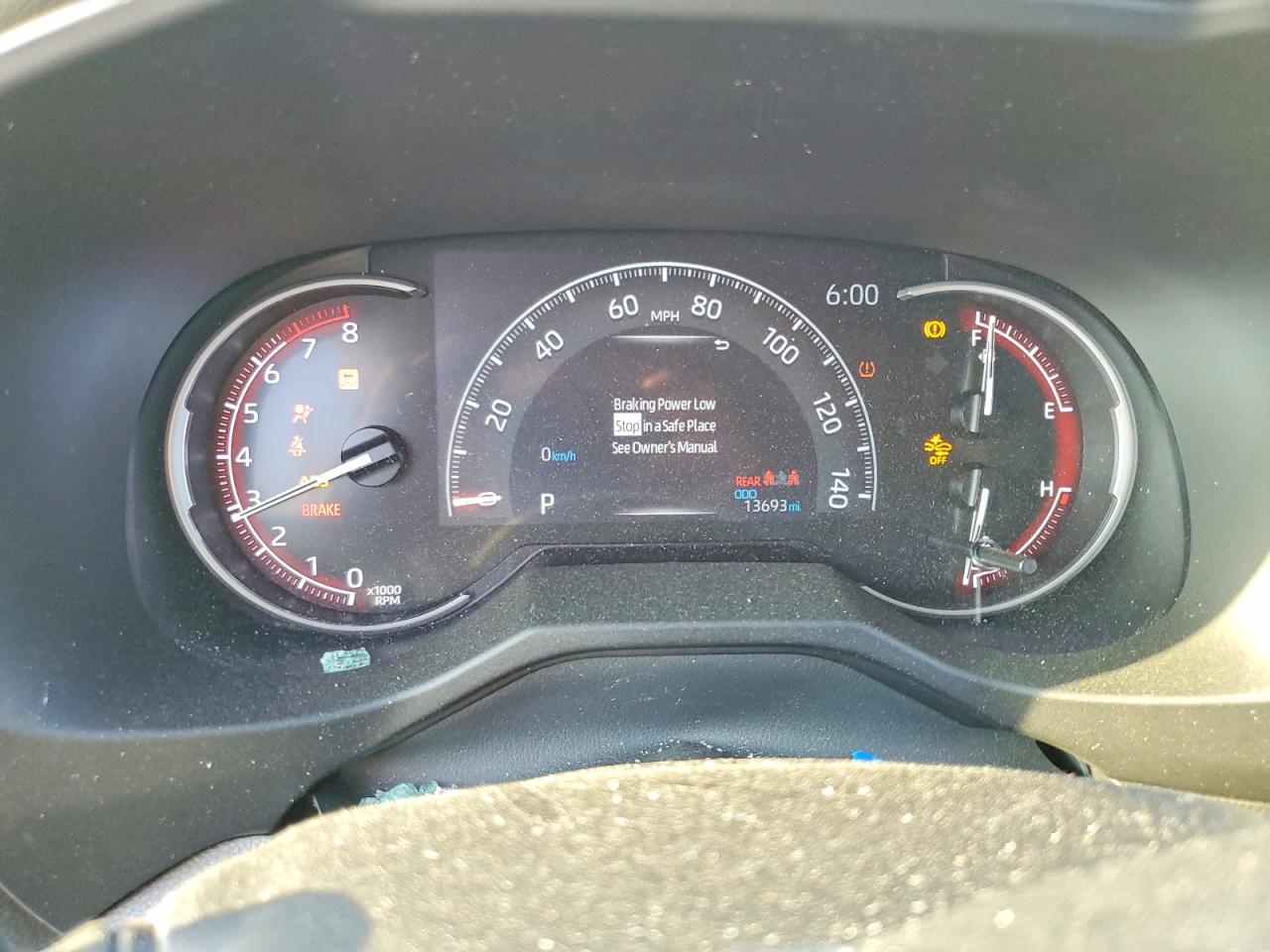 2024 TOYOTA RAV4 LE photo 9