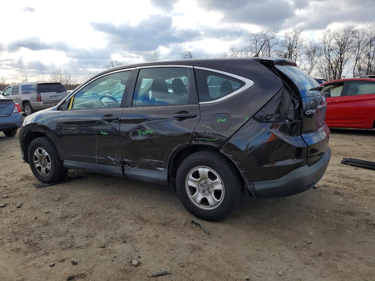 2013 HONDA CR-V LX photo 2