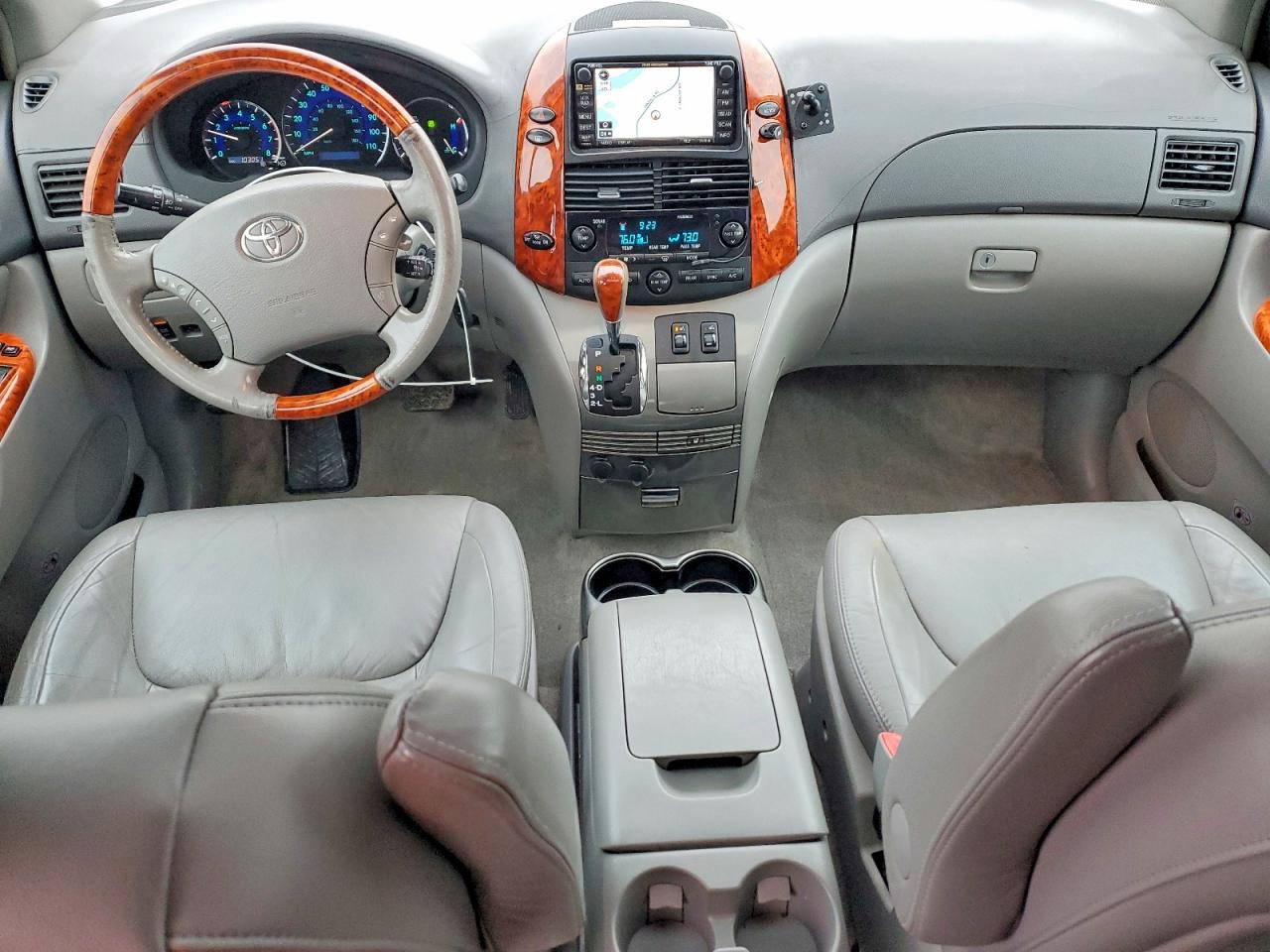 2006 TOYOTA SIENNA XLE photo 8