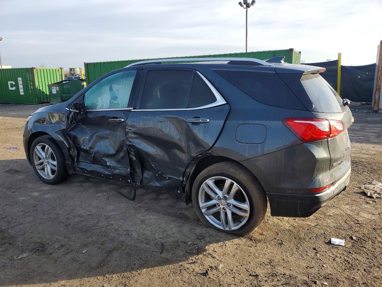 2018 CHEVROLET EQUINOX PREMIER photo 2