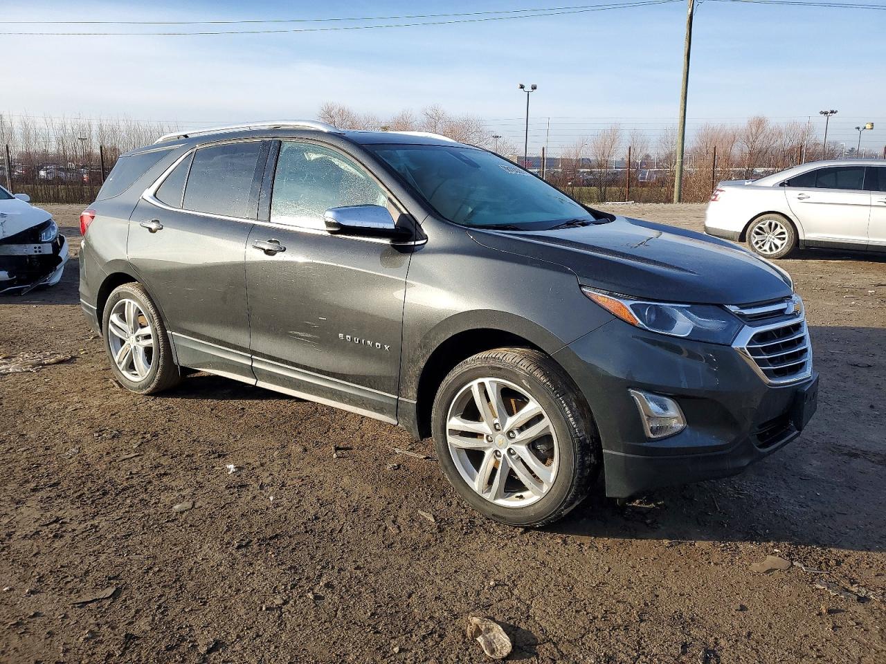 2018 CHEVROLET EQUINOX PREMIER photo 4