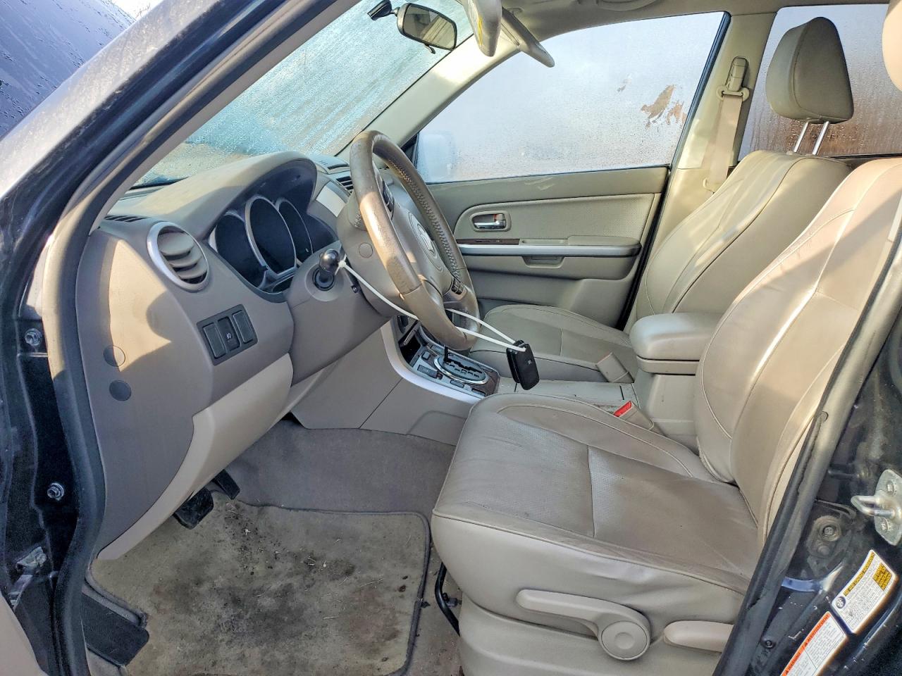 2011 SUZUKI GRAND VITARA JLX photo 7