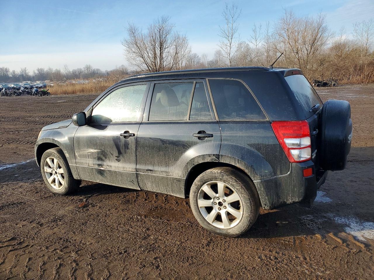 2011 SUZUKI GRAND VITARA JLX photo 2
