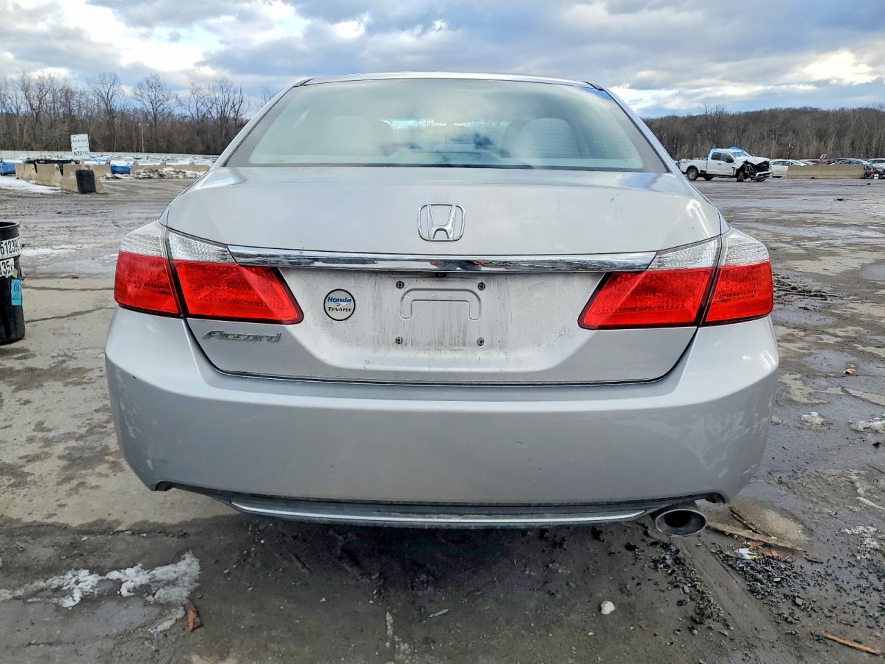 2015 HONDA ACCORD LX photo 6